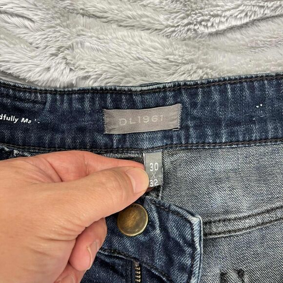 DL 1961 Jeans Mens 30x29 Blue Avery Modern Straight Sustainable Denim Shift Wash - Picture 8 of 16